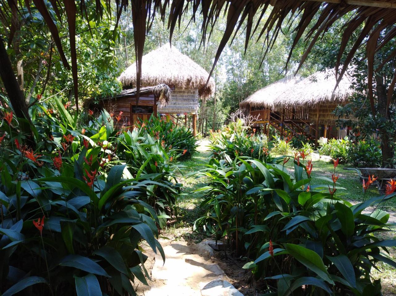 Mama Clares Hotel Sihanoukville Ngoại thất bức ảnh